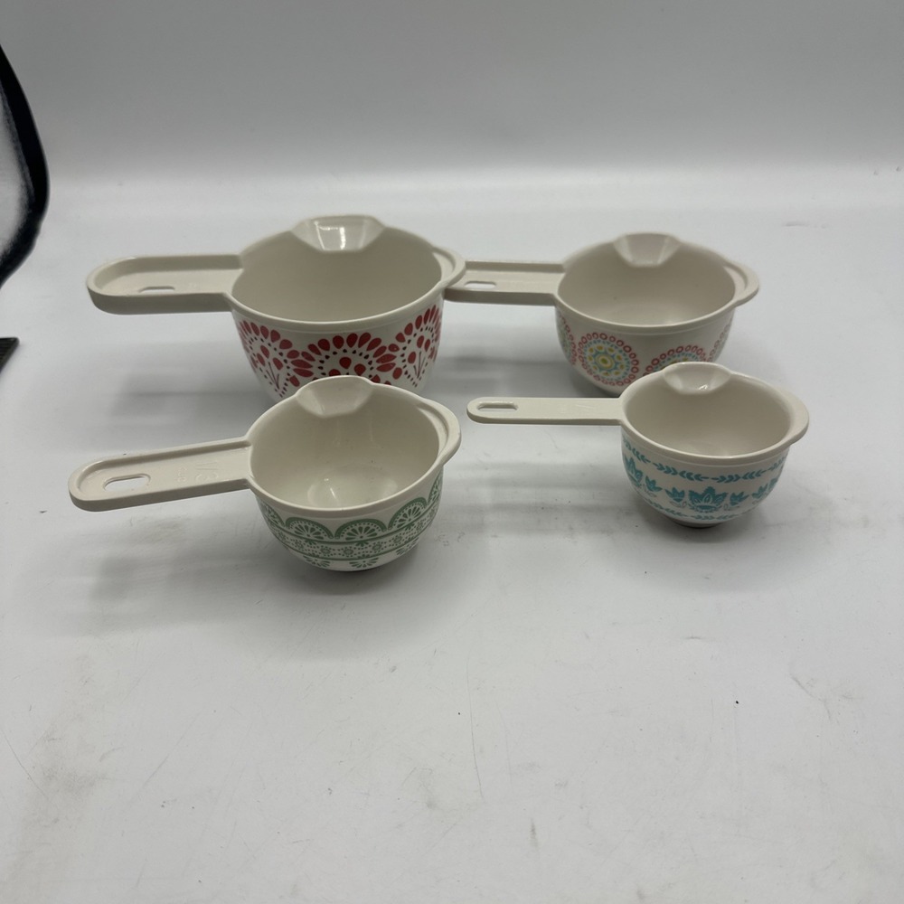 Pioneer Woman Nesting Measuring Cups Set Of 4 Melamine Floral Pattern